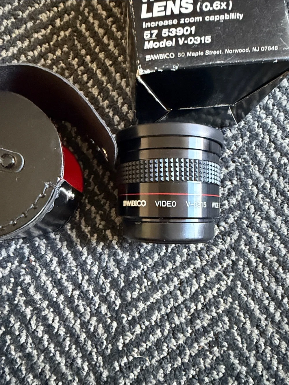 Black Video Wide Angle Lens (0.6x)